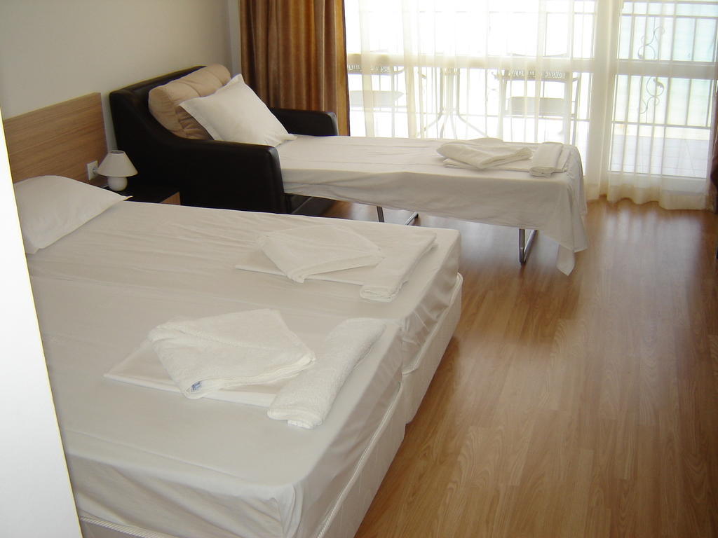 Villa Lazuren Briag Tschernomorez Zimmer foto